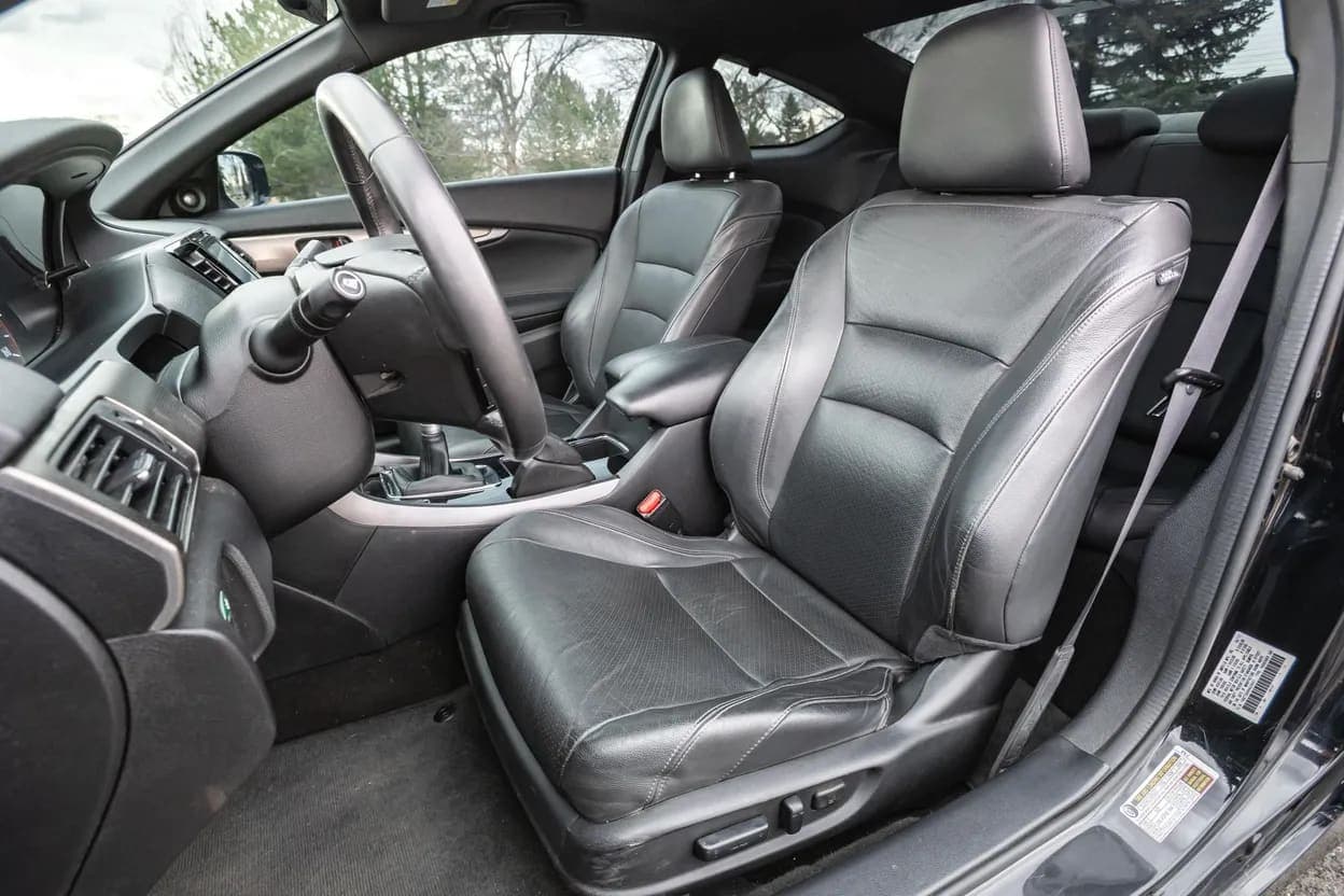 2017 Honda Accord EX-L V6 Coupe, view