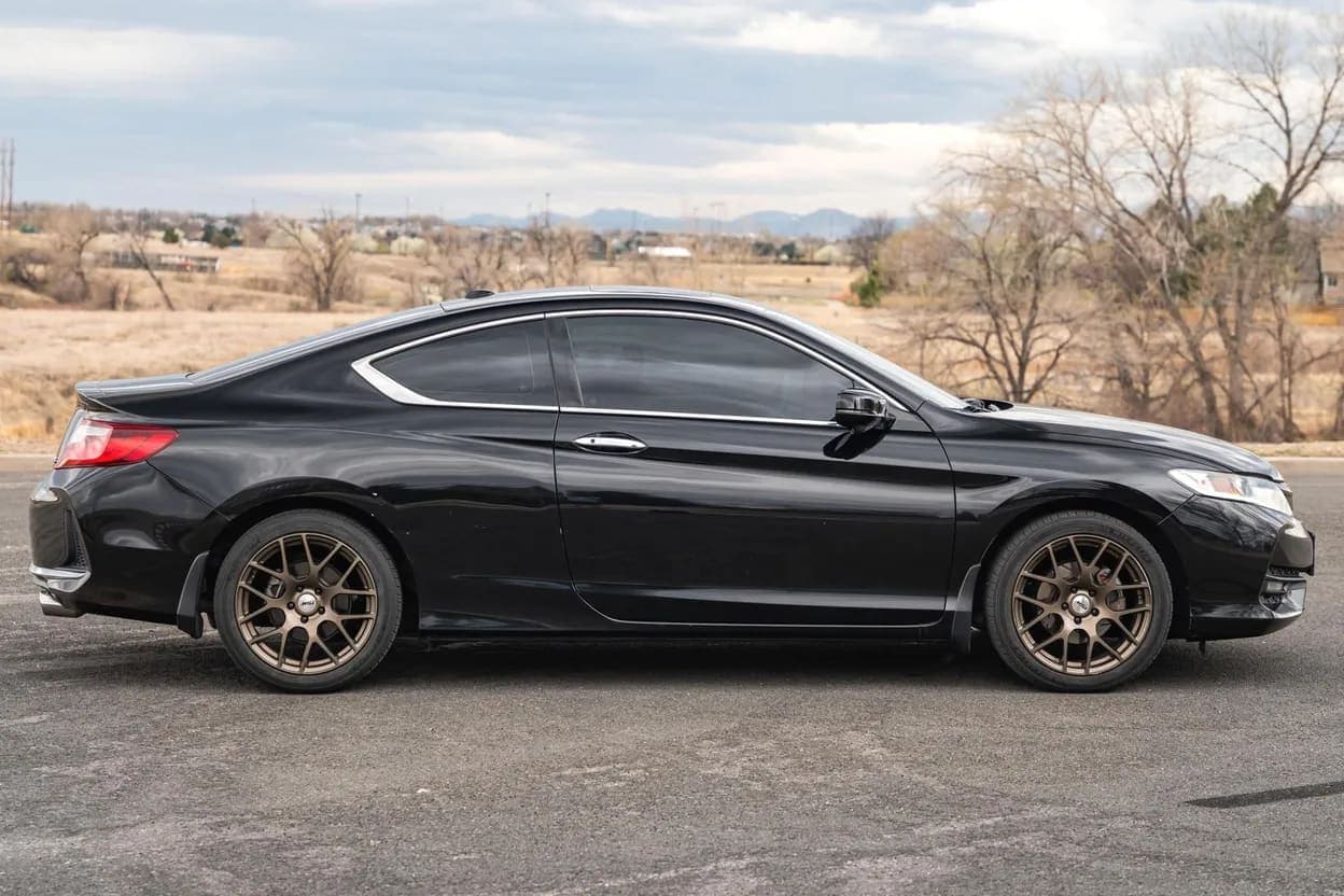 2017 Honda Accord EX-L V6 Coupe, view