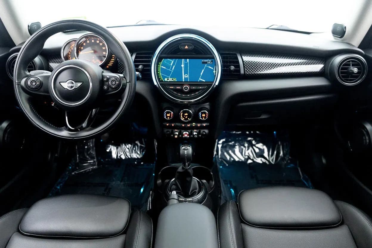 2017 MINI Cooper S, view